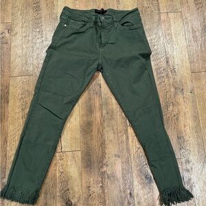 Just Black Denim size 31 olive green frayed jeans